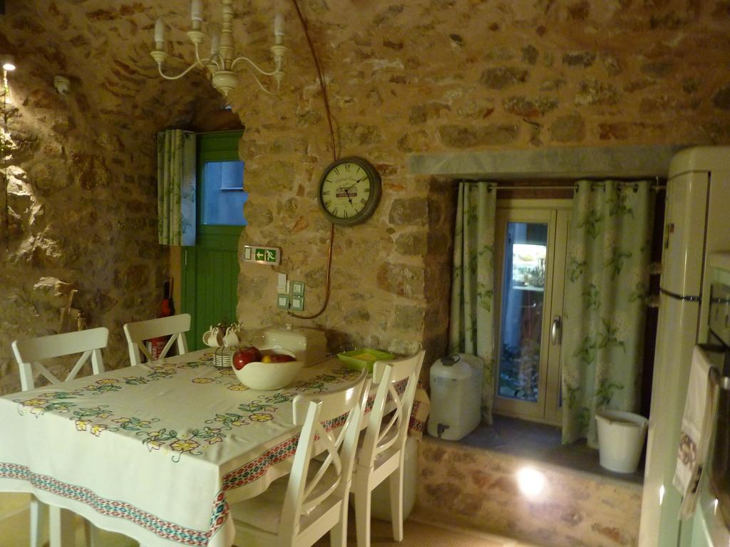 St. George Sykoussis Traditional Residence Agios Georgios Sykousis Room photo
